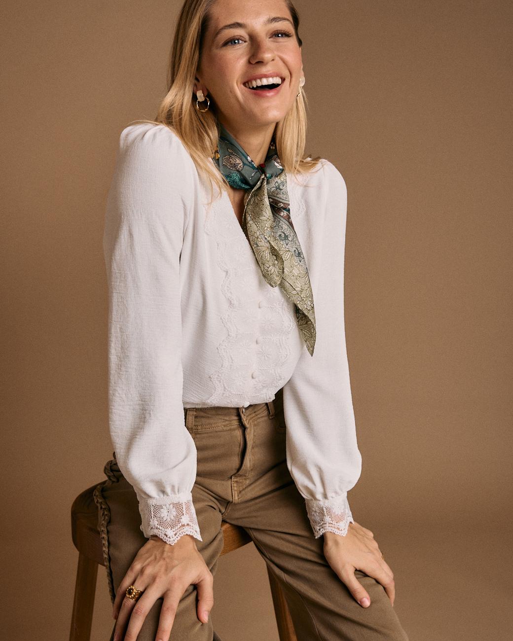 Camicia con dettaglio ricamato Greta
