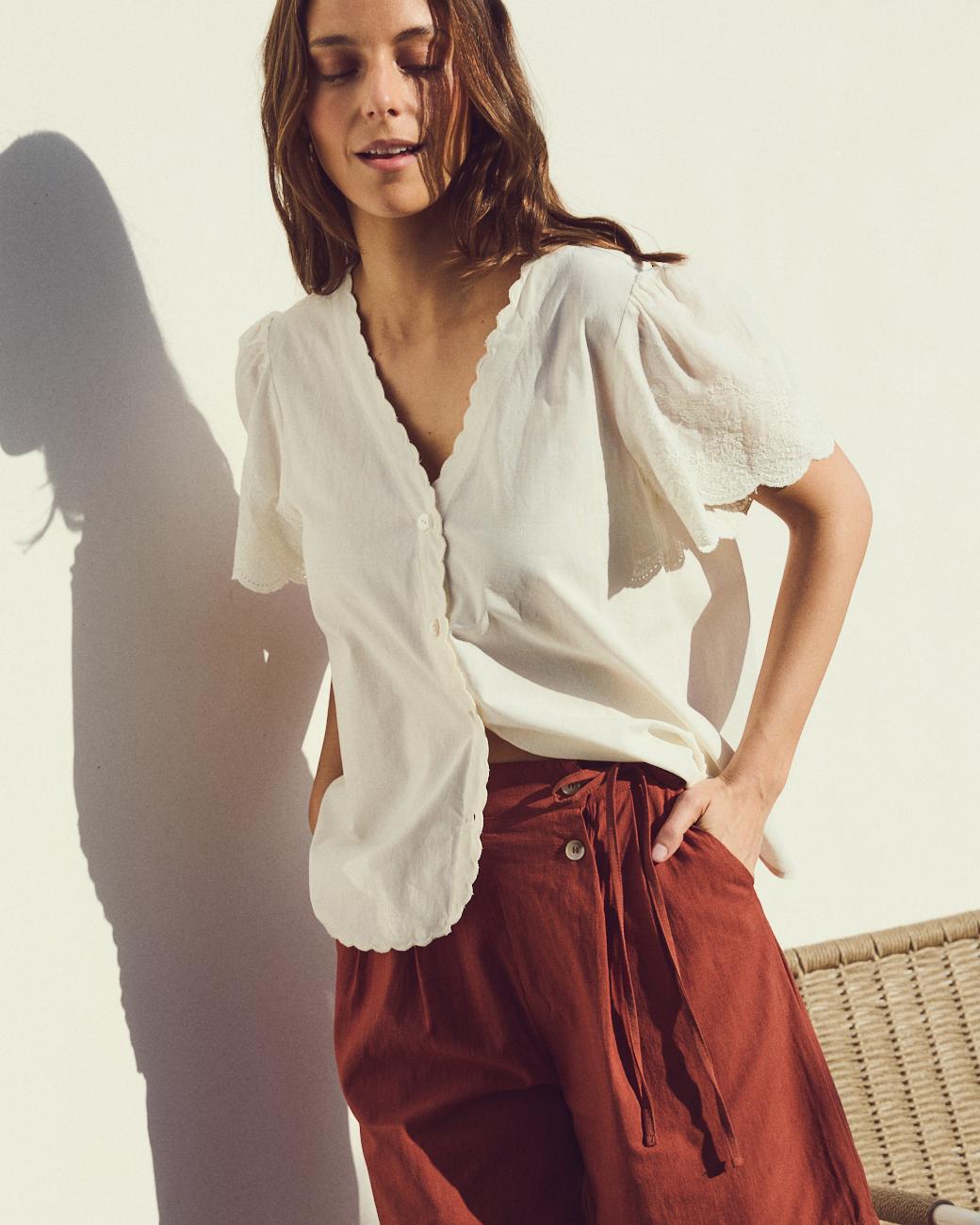 Camicia ricamata Almudena