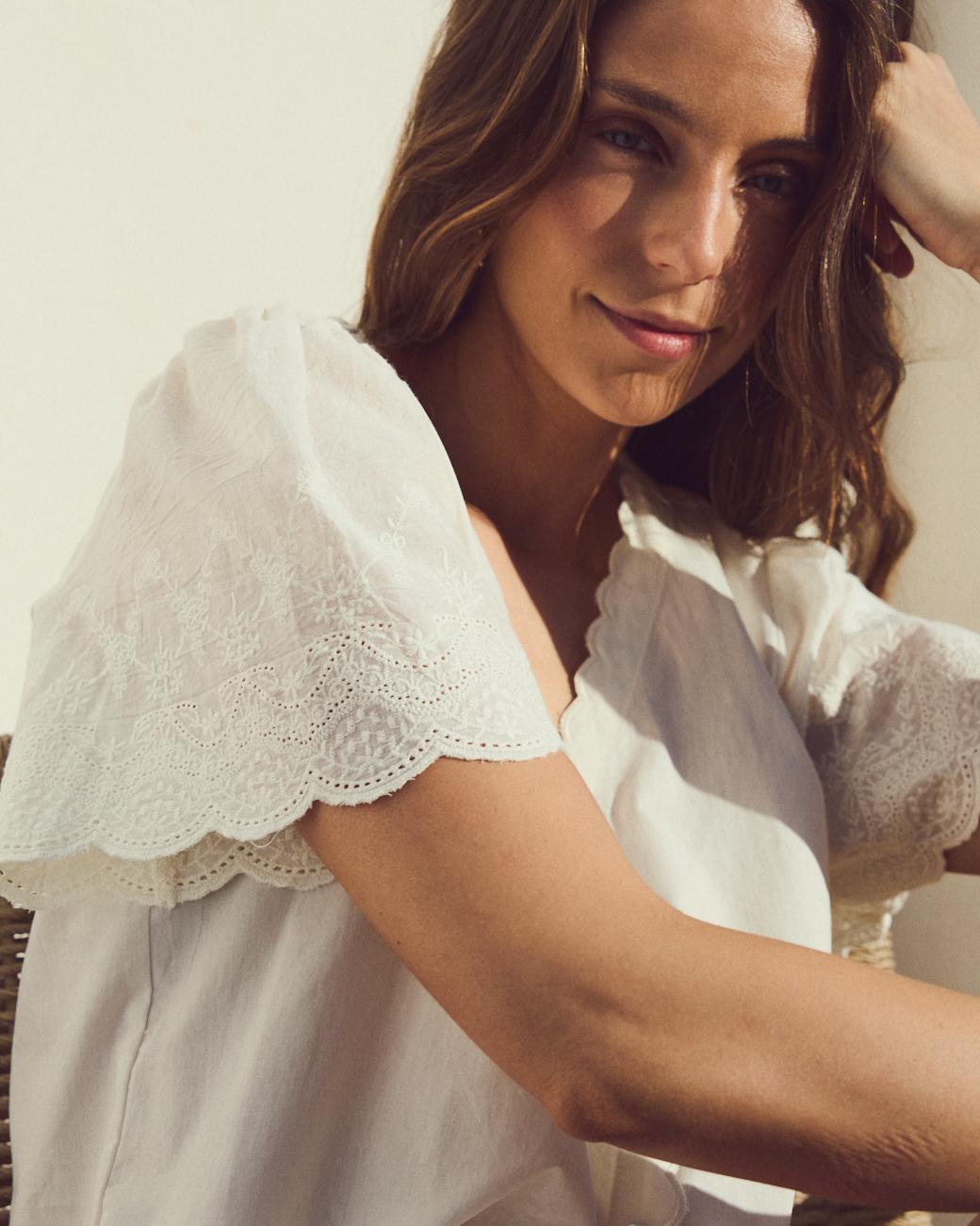 Camicia ricamata Almudena