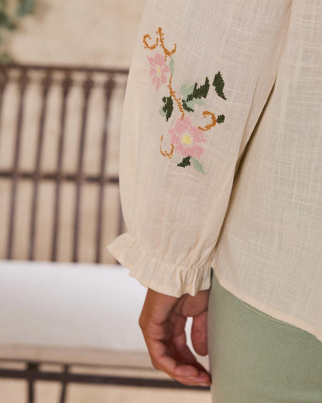 Camicia ricamata Julieta