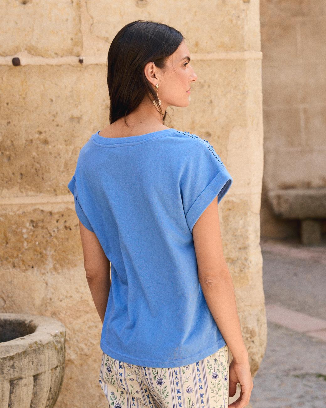 T-shirt con Dettaglio Hila