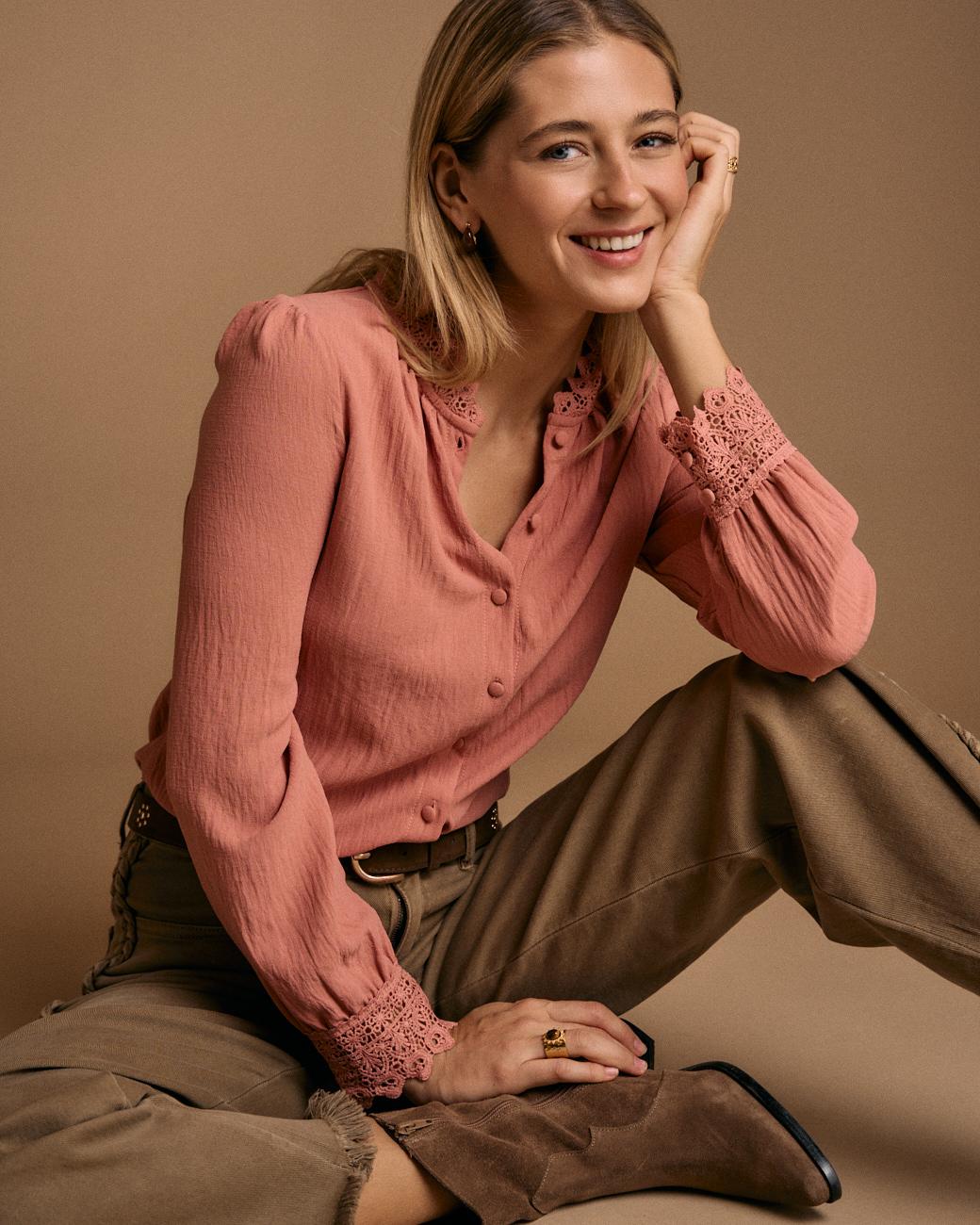 Camicia con collo ricamato Luzma