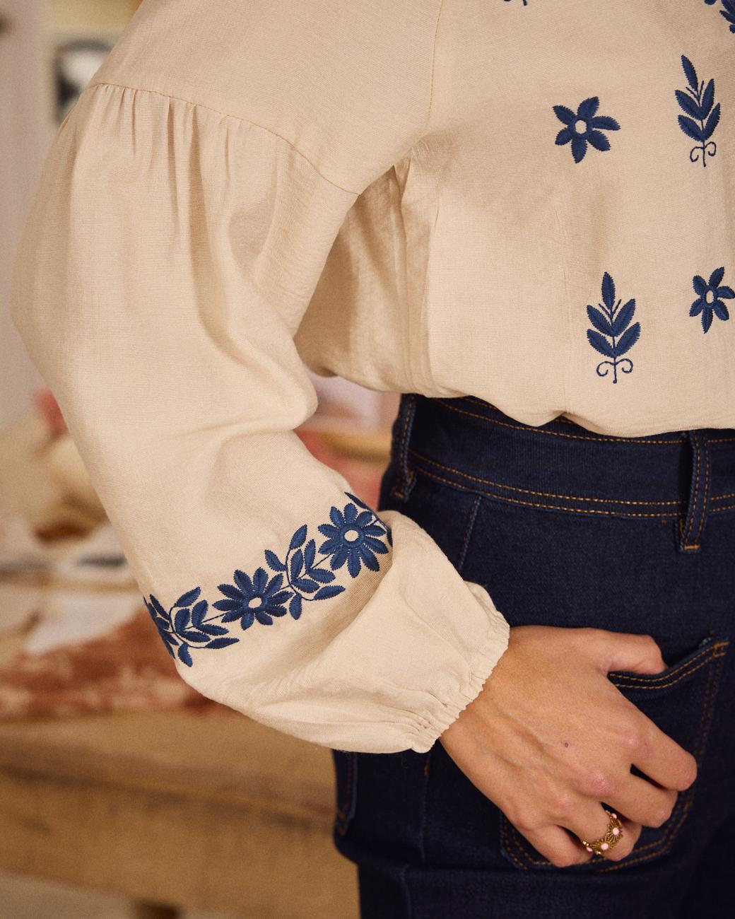 Blusa con ricami Alexandra