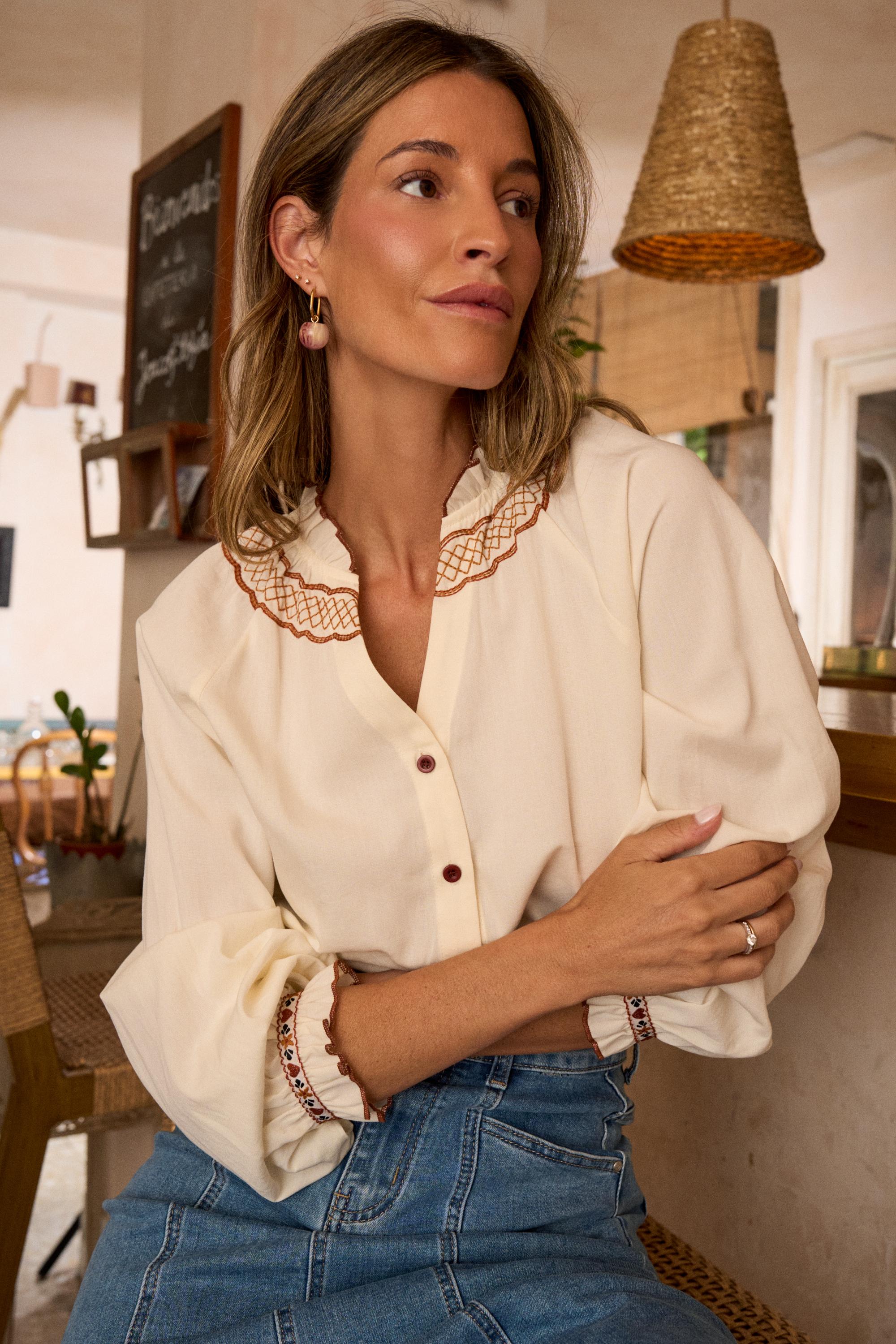 Camicia ricamata Alana