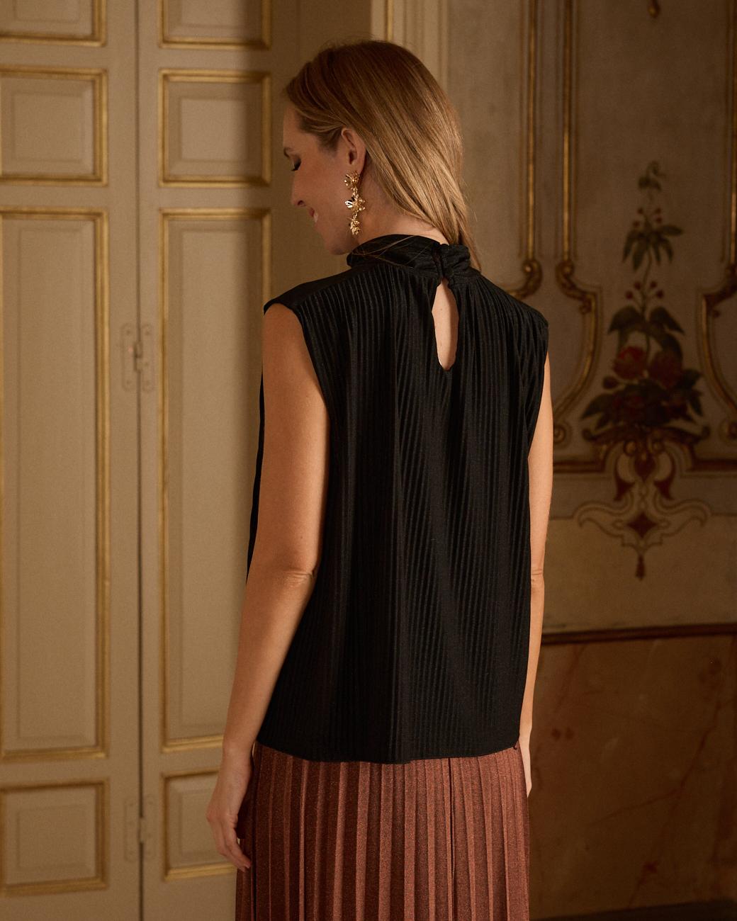 Top a collo alto Marni