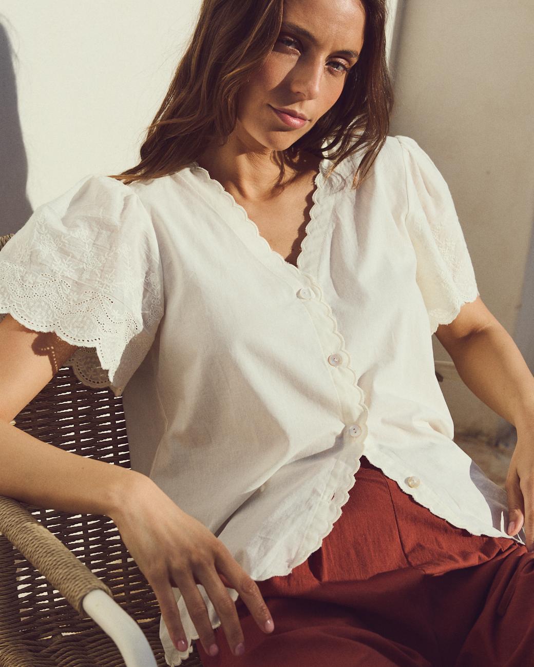 Camicia ricamata Almudena
