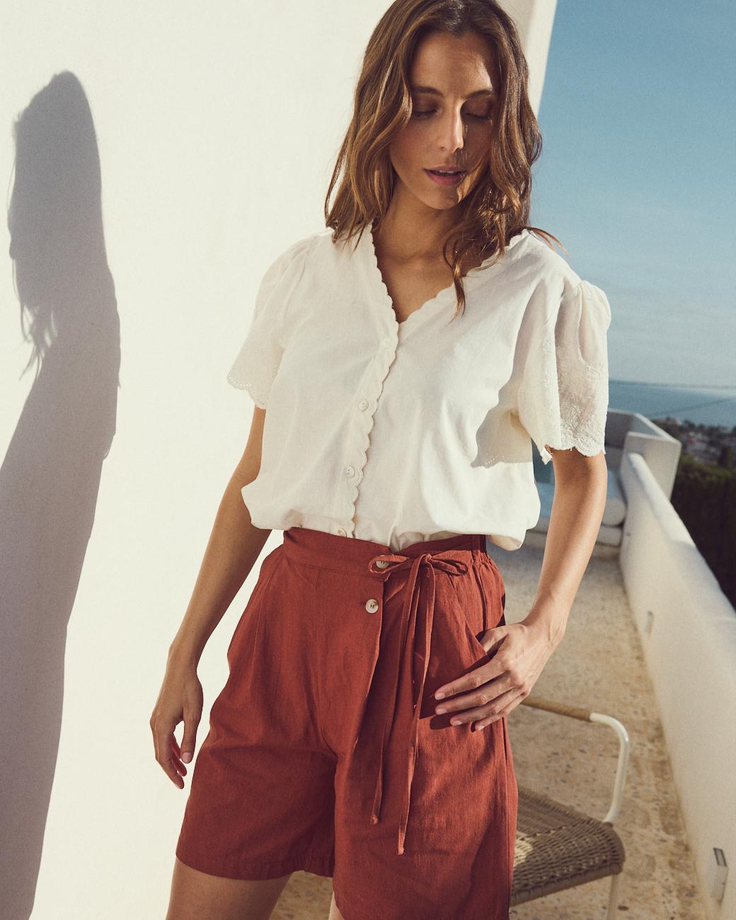 Camicia ricamata Almudena