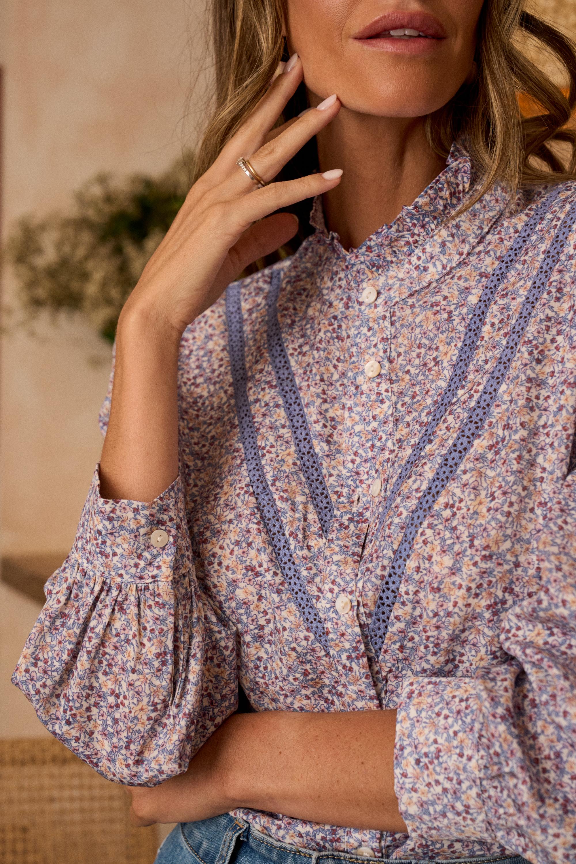 Camicia con fiori Liberty
